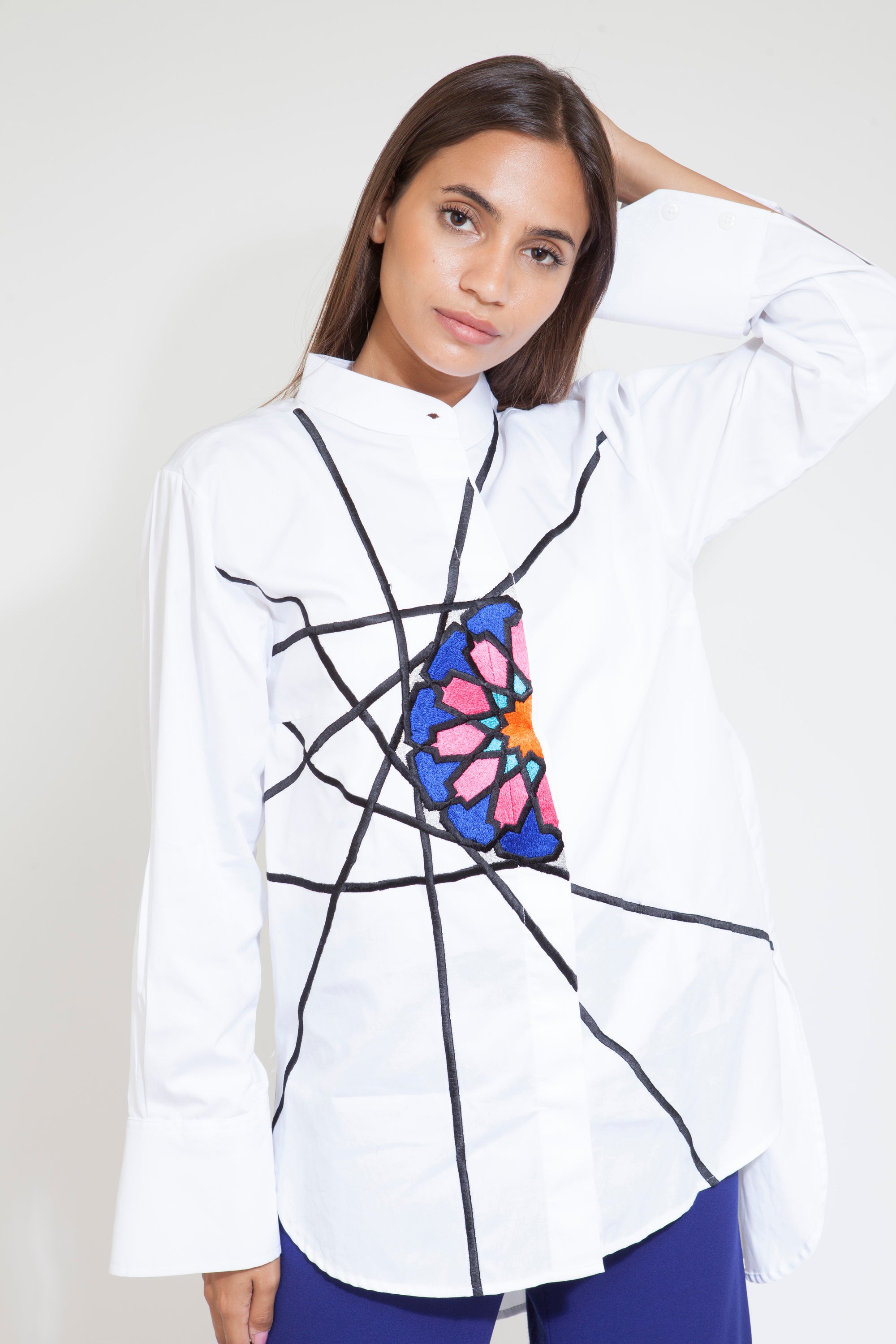 Arabesque Nest Colored Shirt